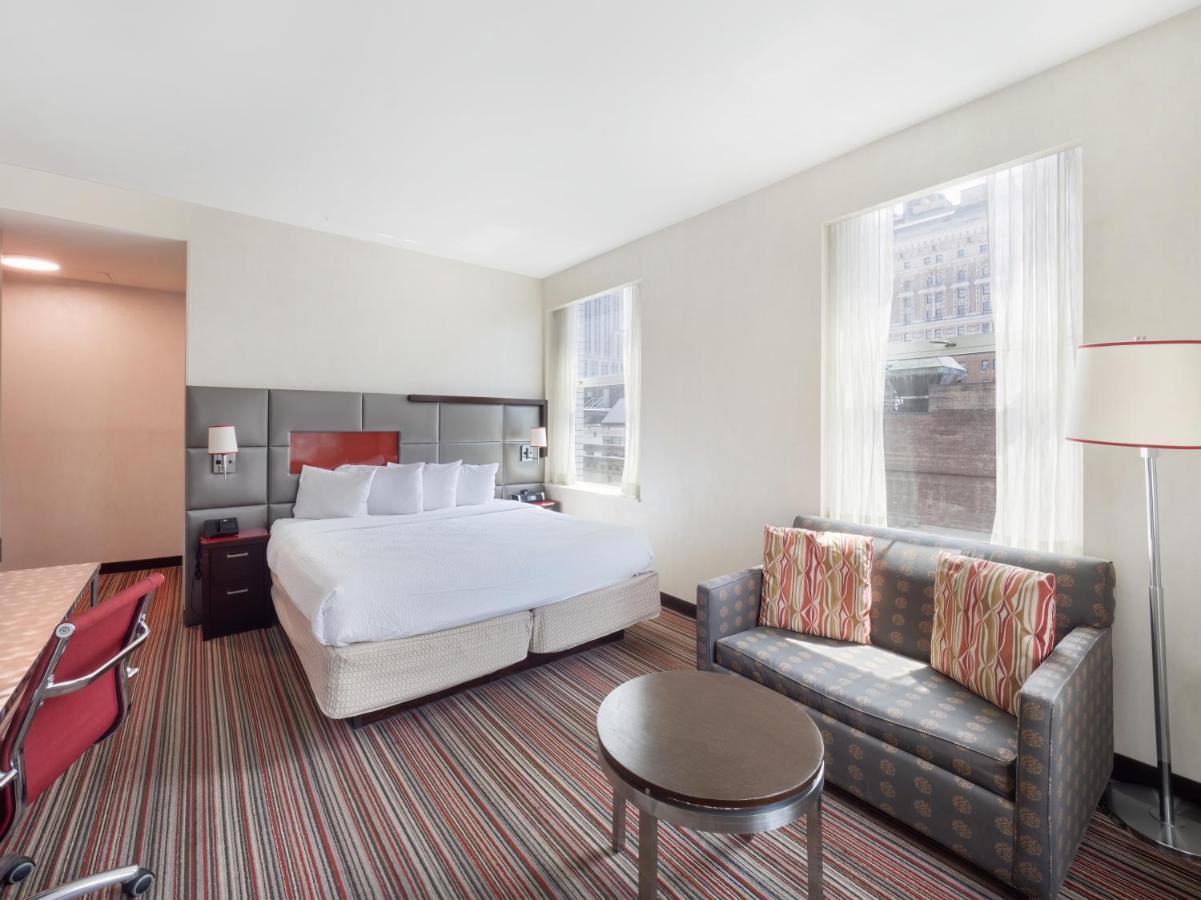 Courtyard By Marriott New York Manhattan/Herald Square Exterior photo