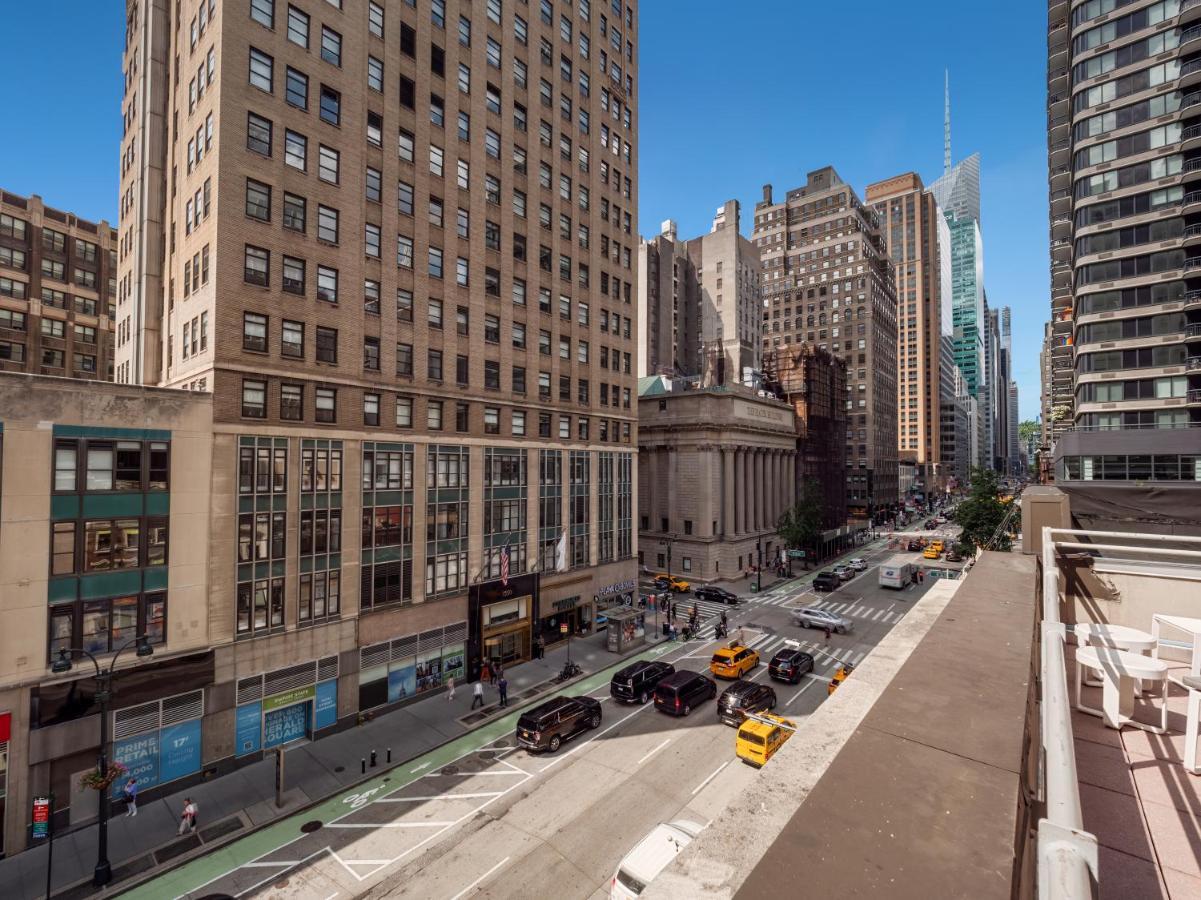 Courtyard By Marriott New York Manhattan/Herald Square Exterior photo