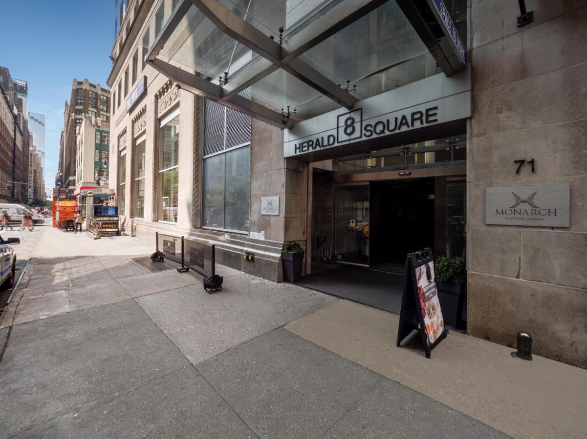 Courtyard By Marriott New York Manhattan/Herald Square Exterior photo